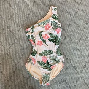 Full coverage Hawaiian print swim suit